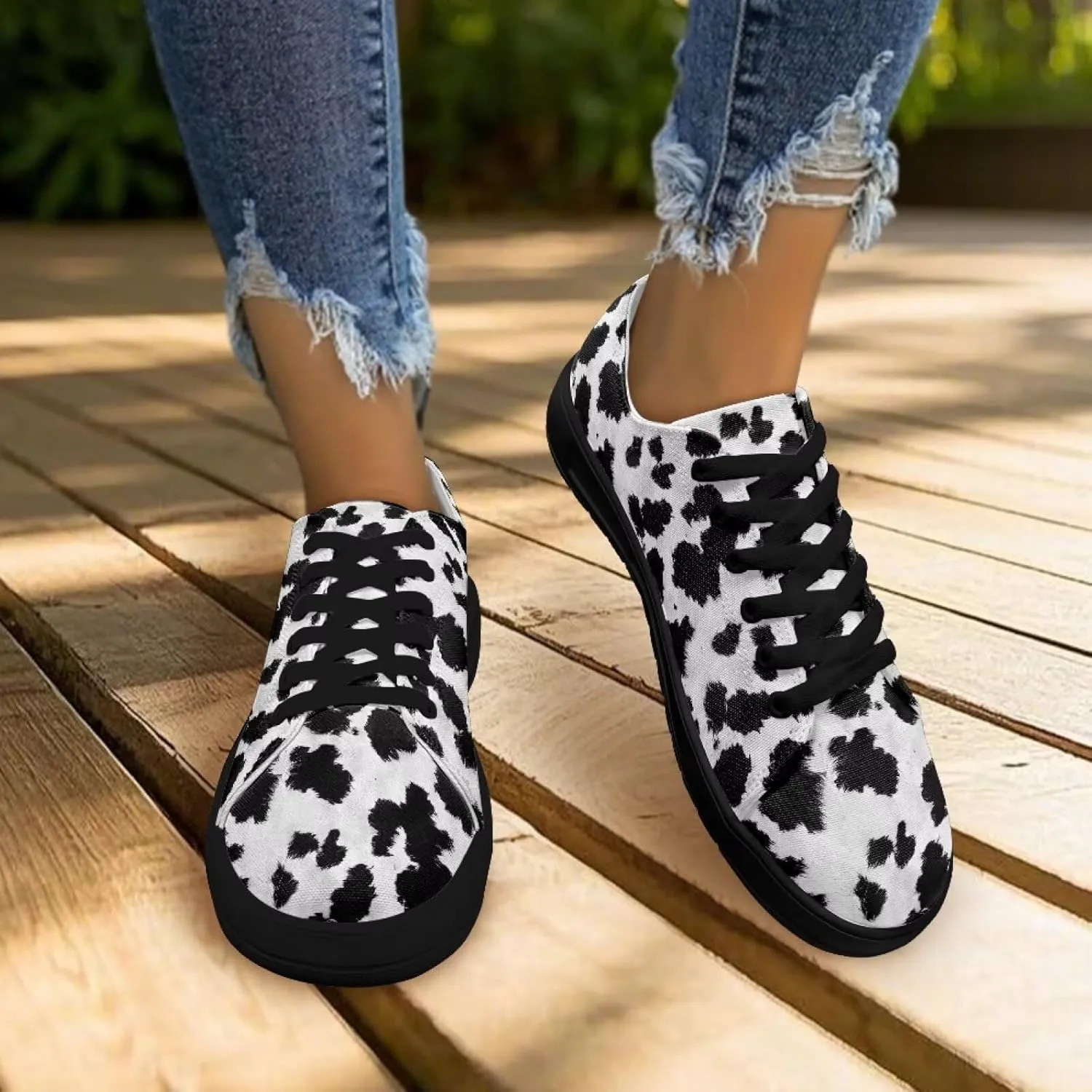 Canvas Shoes Lace-Up Low Top Sneakers Womens Fashion Casual Shoes Walking Comfortable Platform Canvas Sneakers