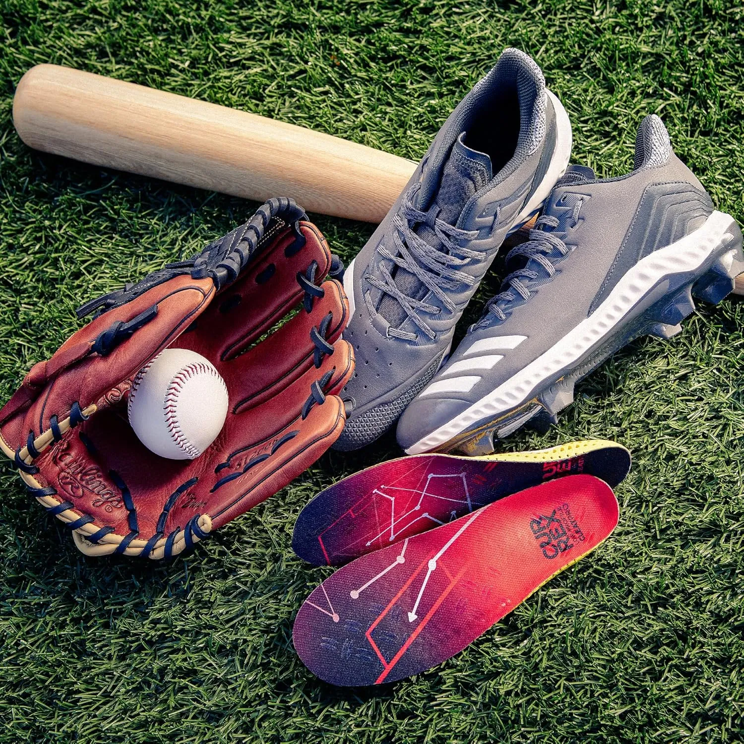 CURREX CLEATPRO - Thin, Arch Support Insoles, Comfort, Cushion and Stability in Cleats, Soccer, Football, Baseball, Softball, Super Grip for Control, Shock Absorbing Inserts, Men and Women