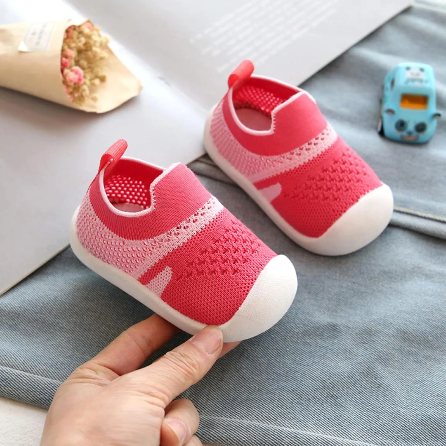 Girls Boys Leisure Shoes Mesh Soft Bottom Breathable Slip On Sport Shoes Socks Shoes Little Girls Shoes