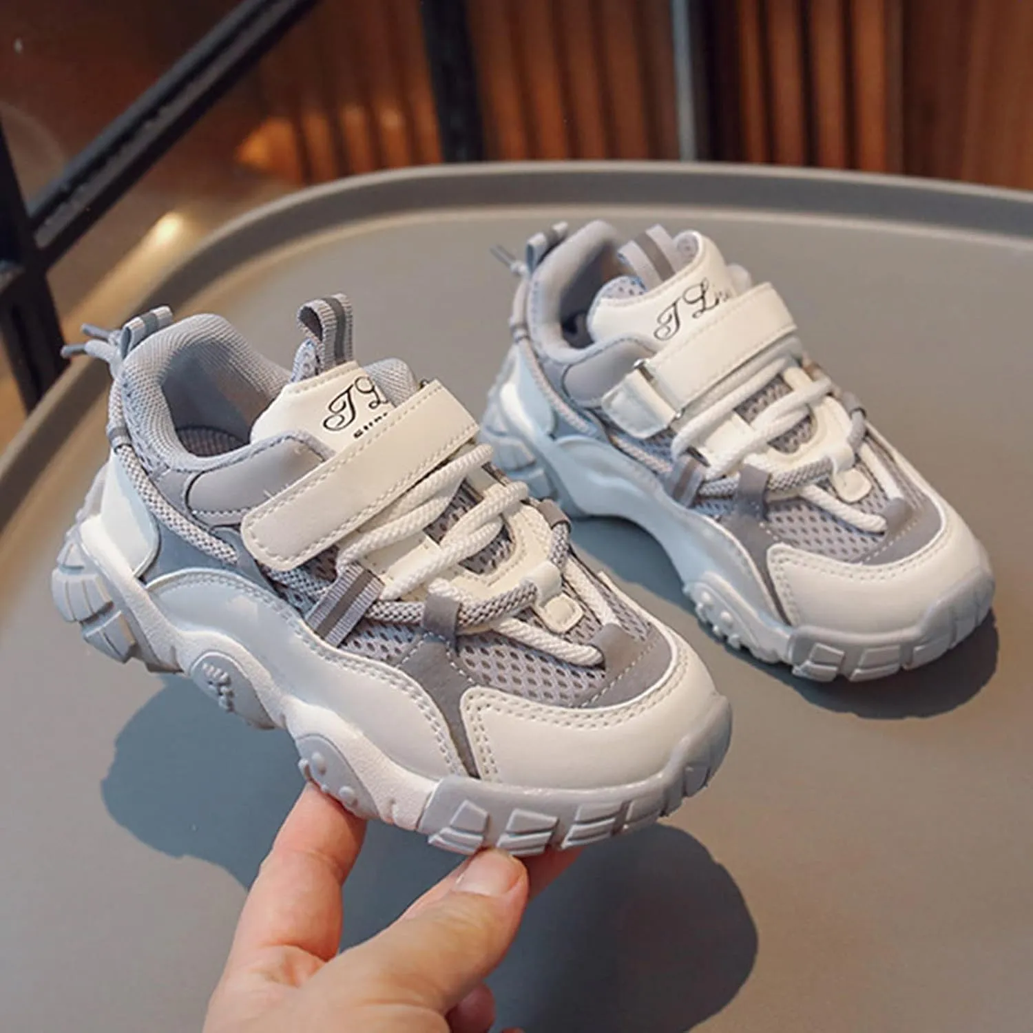 Kids Sneakers Boys Girls Lace-up Tennis Shoes Unisex-Child Lightweight Breathable Walking Running Tennie Shoes