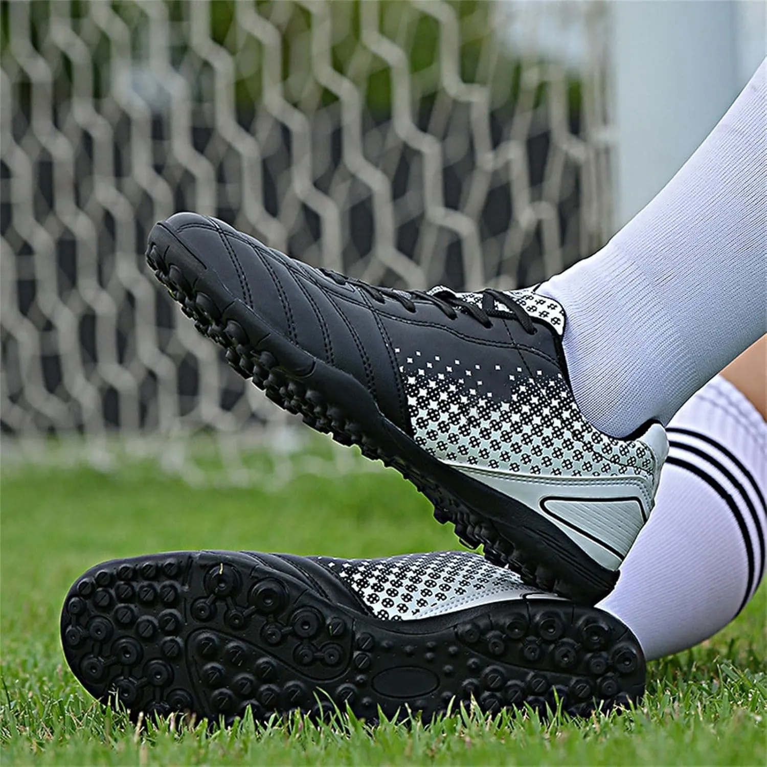 Kids Youth Football Cleats Training Shoes Boys Girls Soccer Cleats Lace Up Sneaker Soccer Baseball Shoes