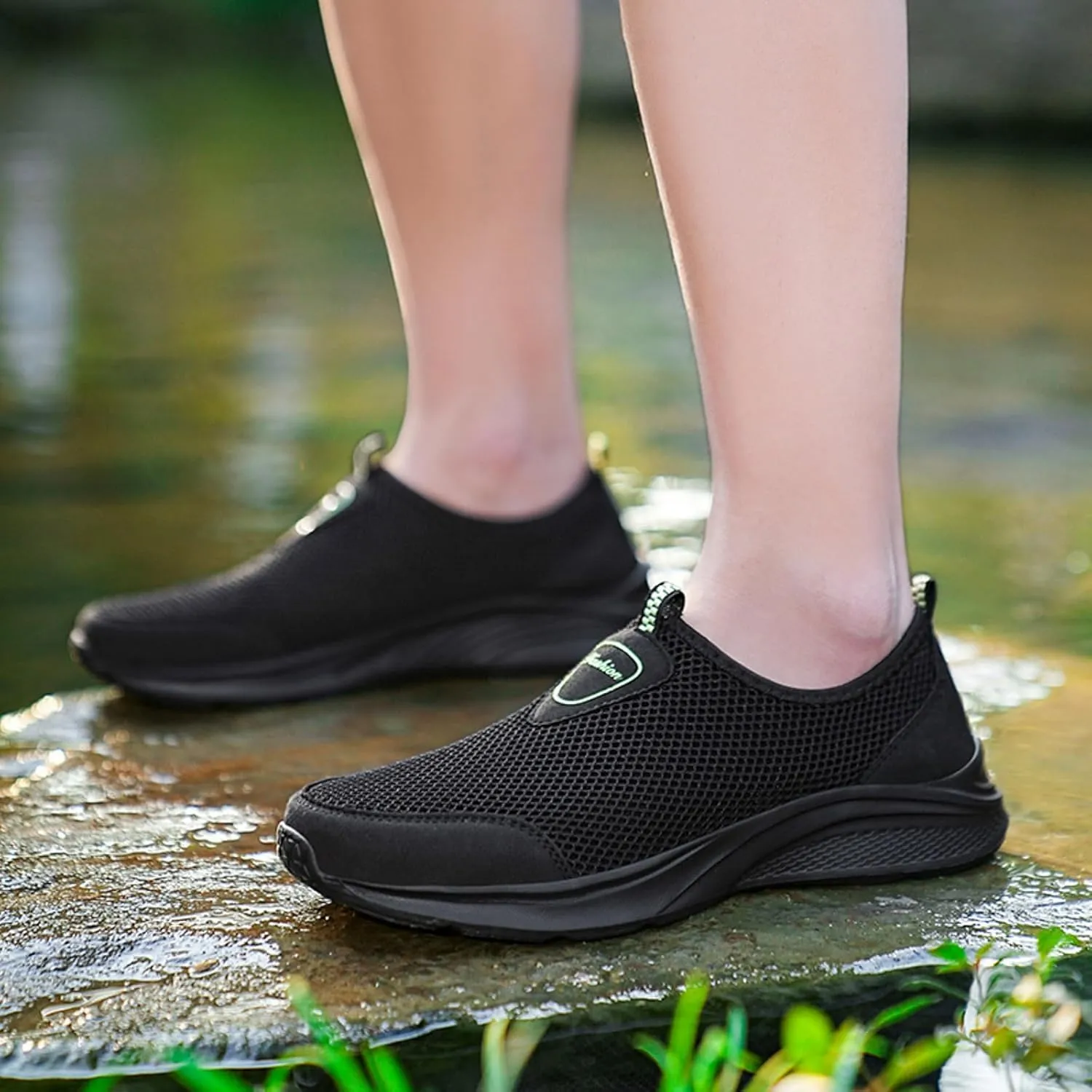 Men Sports Shoes Fashionable New Pattern Simple Pure Color Mesh Breathable Comfortable Hiking Shoes Sneaker Mens