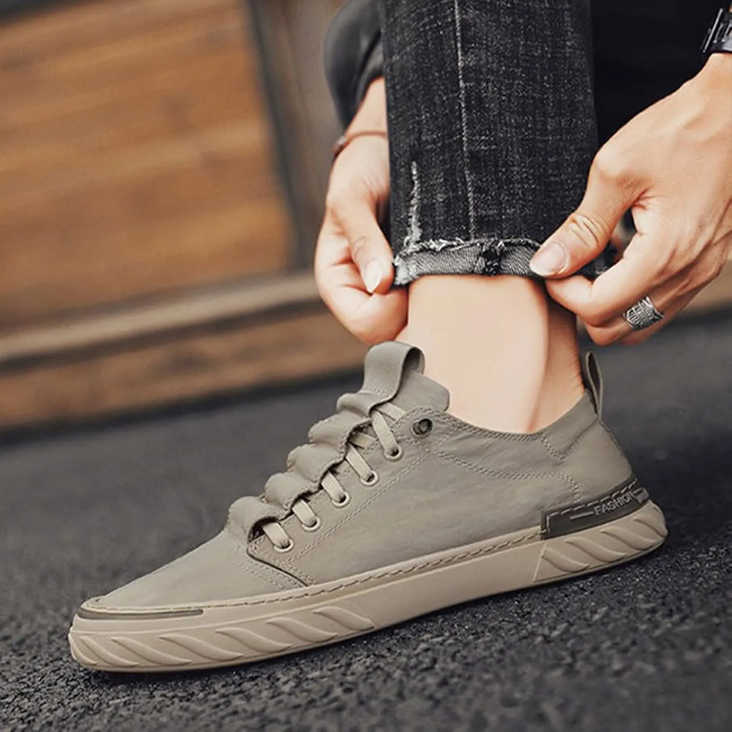 Men's Breathable Mesh Running Shoes Portable Non Slip Fitness Workout Shoe Casual Soft Flat Soled Walking Shoes