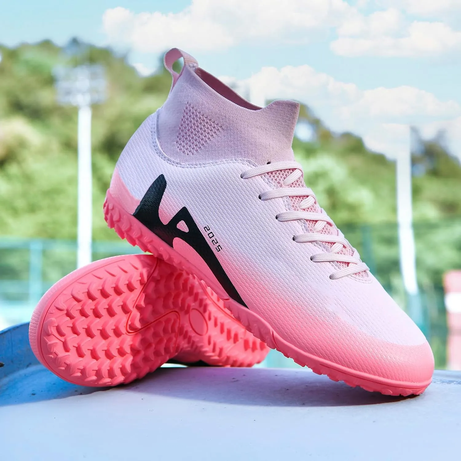 Men's Soccer Shoes High-Tops Lace-Up Non-Slip Spikes Indoor Football Futsal TF Turf Cleats