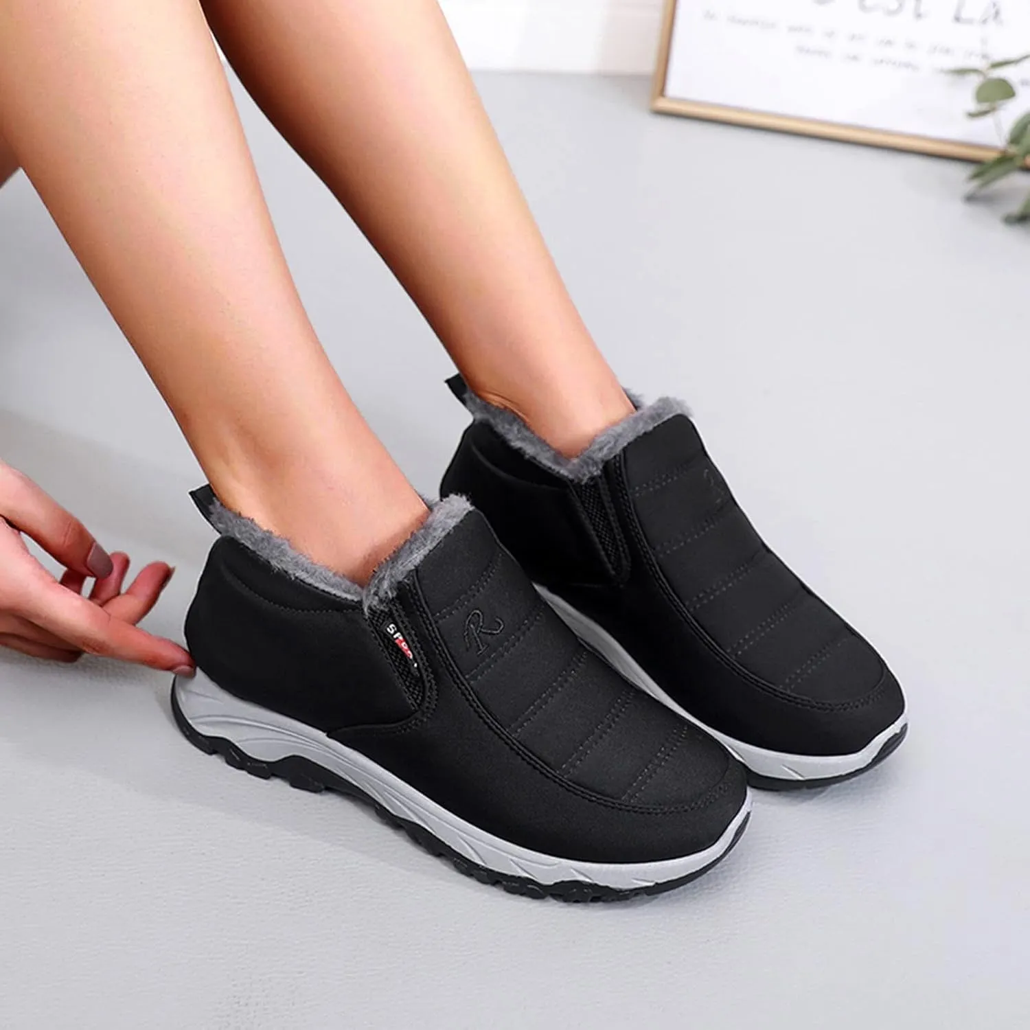 peqiut Womens Snow Boots Winter Snow Shoes Fuzzy Side Zipper Winter Ankle Boots Lightweight Outdoor Booties Comfort