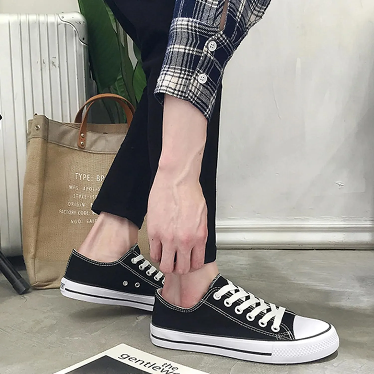 Unisex Canvas Shoes, Low Top Lace Up Fashion Casual Sneakers, Black and White, Women's 10/Men's 8.5