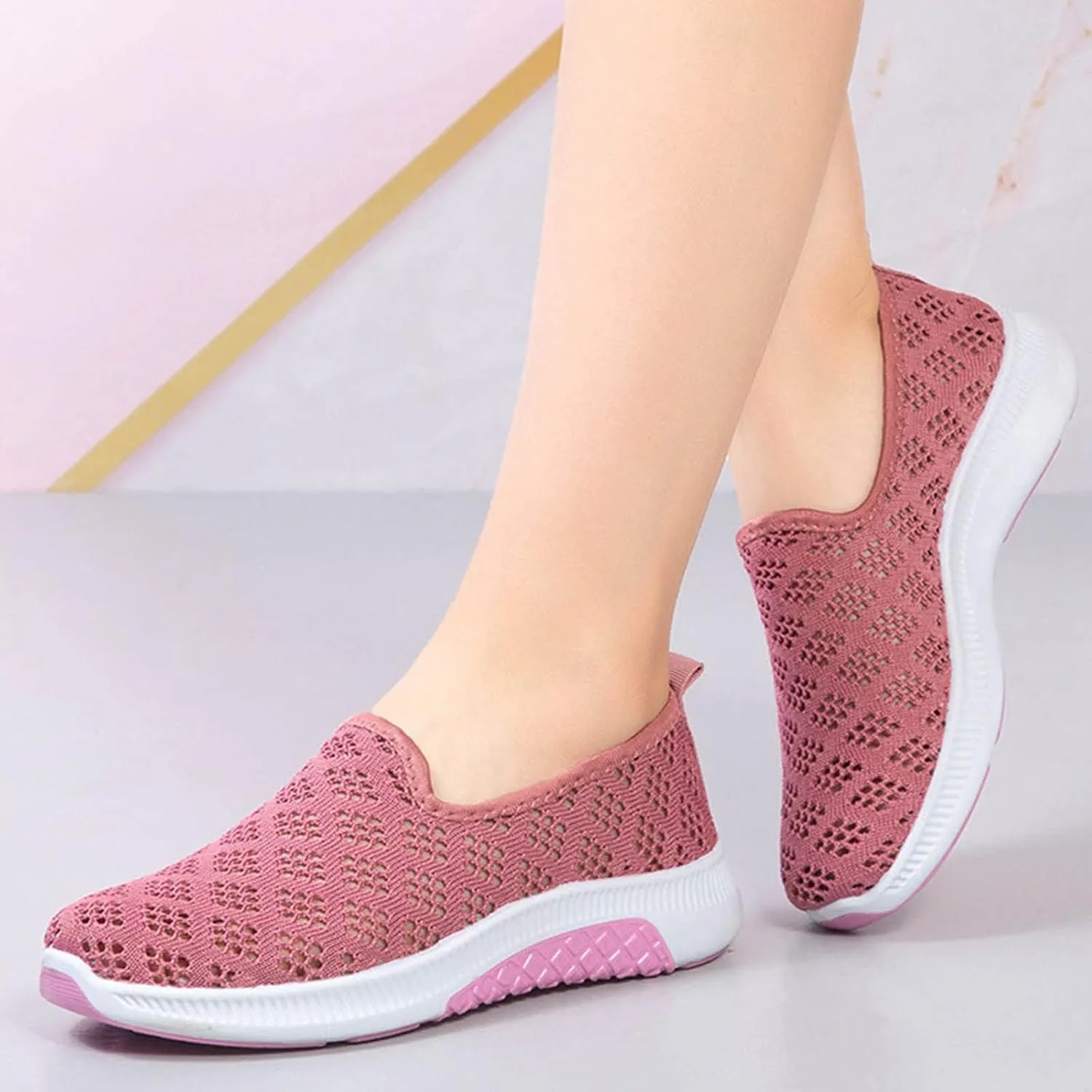 Women Slip On Sneakers Lightweight Walking Shoes Breathable Mesh Casual Comfortable Flats Non Slip Loafers