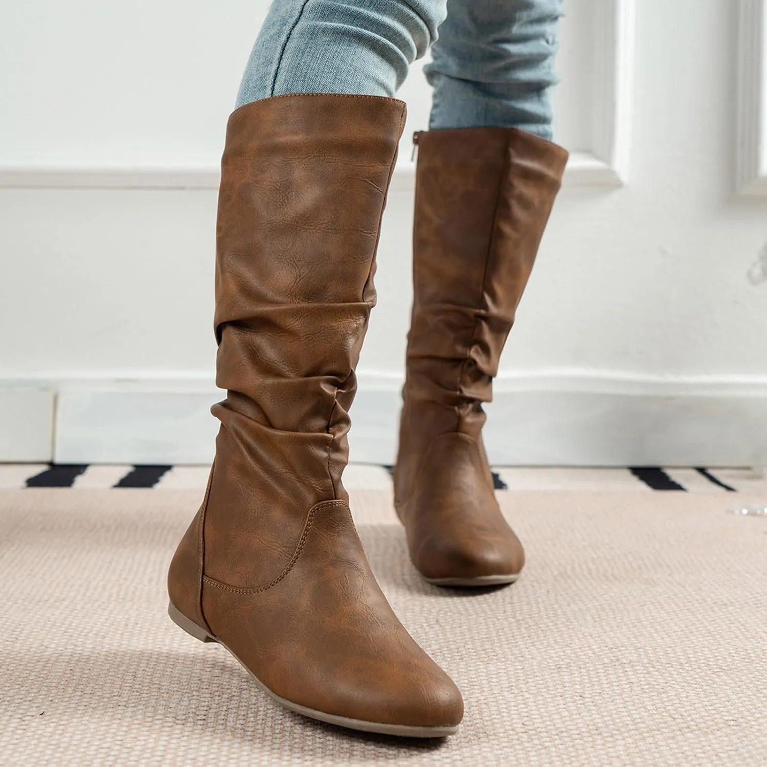 Womens Boots Fashion Side Zipper Thick Heels Retro Boots for Women Round Head Pleated PU Leather Mid-Calf Boots